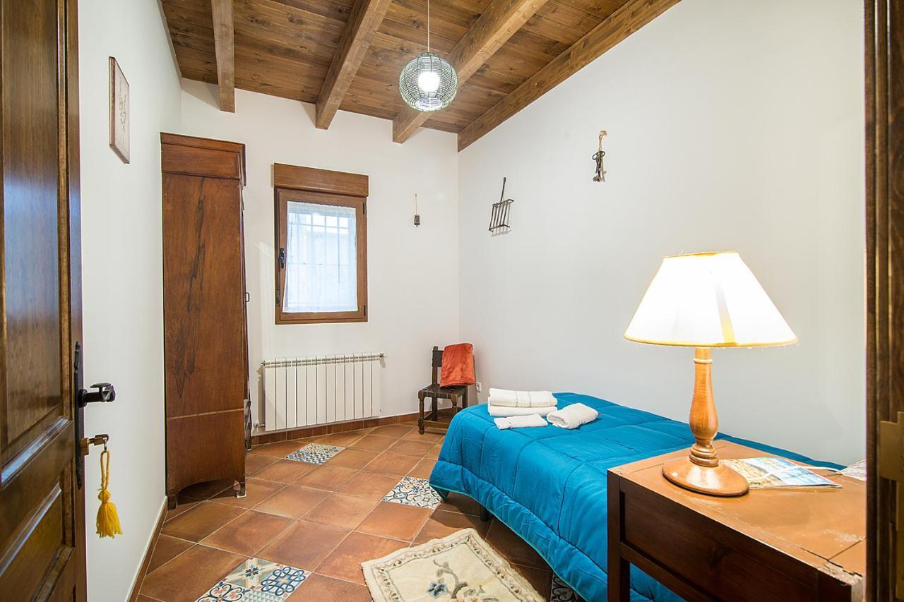 Casa Rural Las Abubillas Mirabueno 外观 照片
