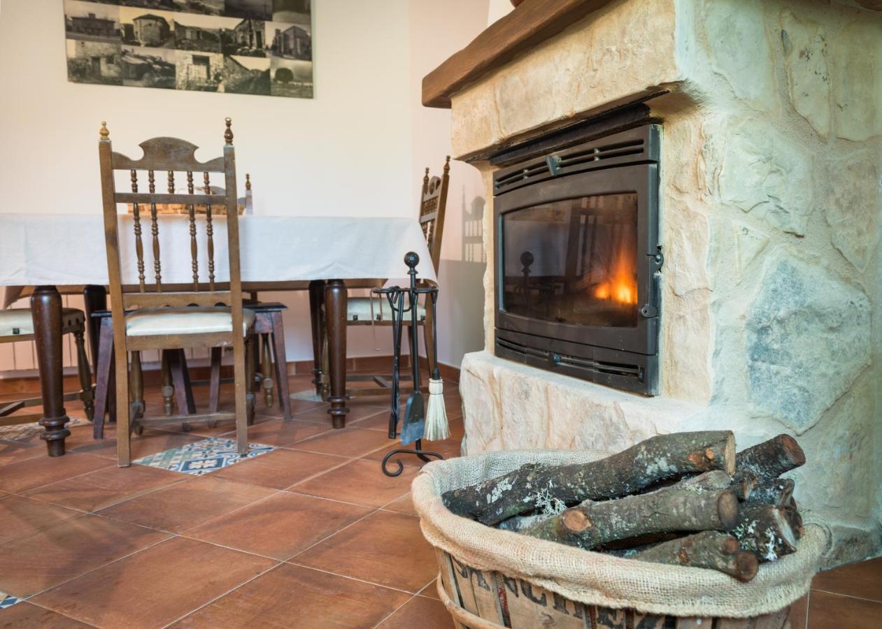 Casa Rural Las Abubillas Mirabueno 外观 照片